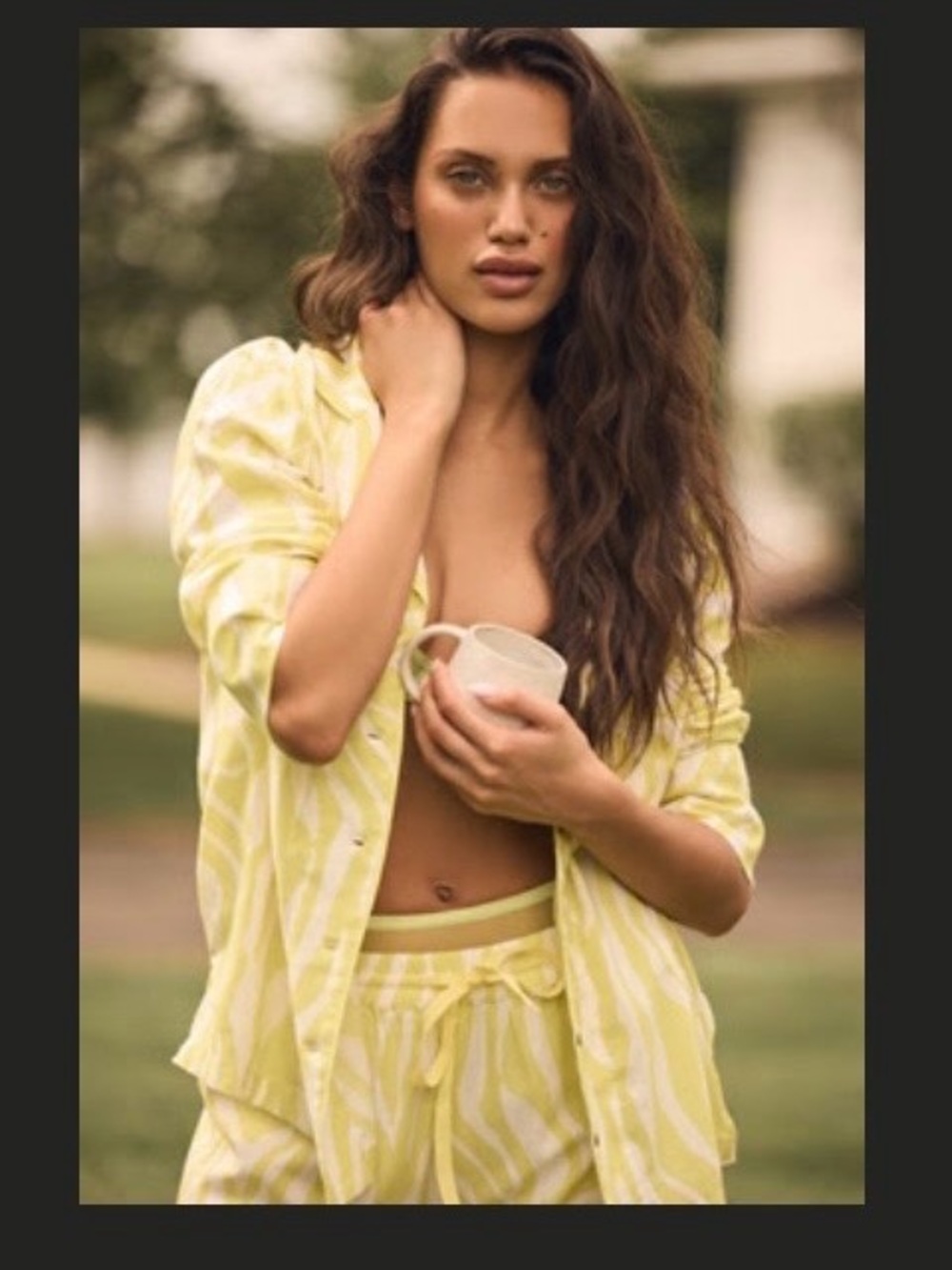 Anthroplogie. Women's Cream & Yellow Stripe Pajama Top - Lightweight Sleepwear